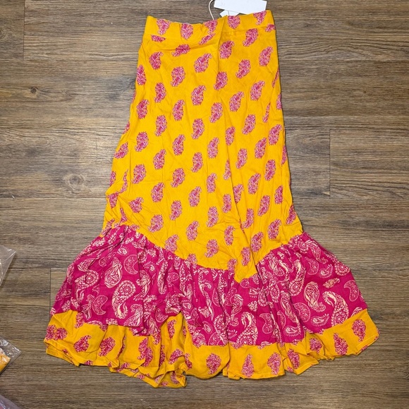 NWT Coolchange Vibrant Pink Orange Boho Tired Ruffle Paisley Skirt XS - Picture 3 of 8